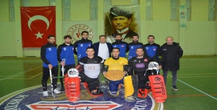 Hokey Süper Ligi’nde Gaziantep Polisgücü rüzgarı
