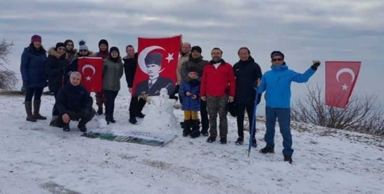 Türk bayrağını yırtan Yunan milletvekili Amasya’da protesto edildi