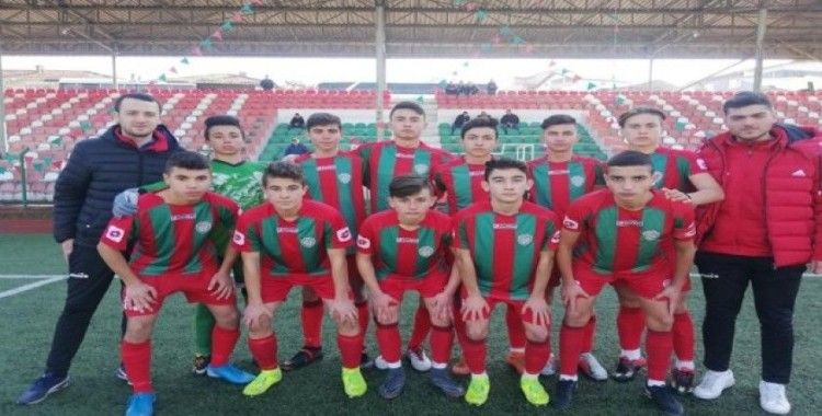 1308 Osmaneli Belediye Spor U16 futbol takımı 7’de 7 yaptı
