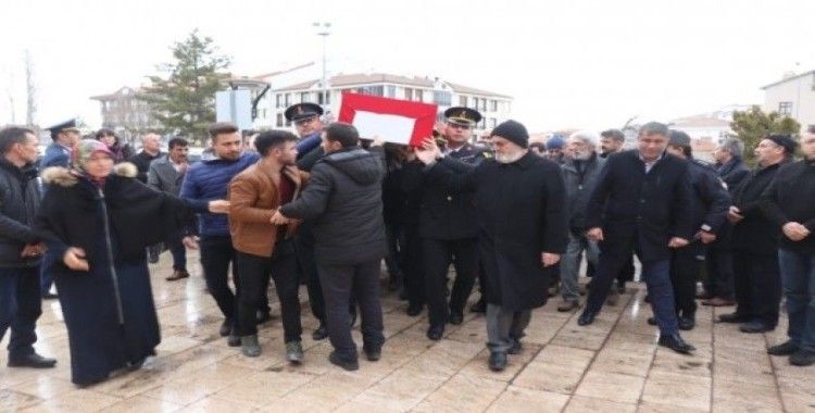 Çığ altında şehit olan askerin cenazesi memleketi Aksaray'a getirildi