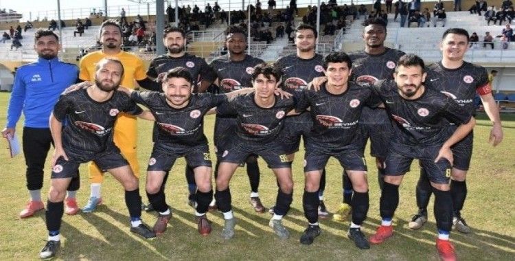 Süper Amatör Lig’e yükselen Döşemealtı Belediyespor son maça hazır