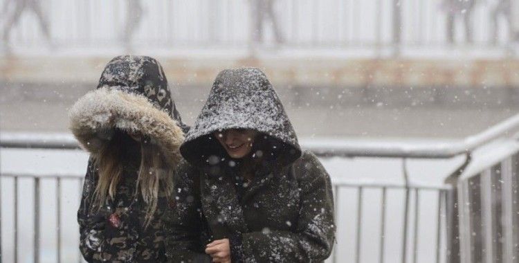 İstanbul'da kar yağışı akşam saatlerinde başlayacak