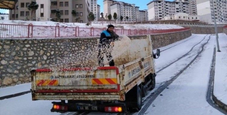 Battalgazi Belediyesi’nden karla mücadele çalışmaları