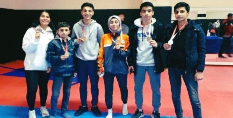 Şanlıurfa Büyükşehir Belediyesporlu gençler 26 madalya aldı