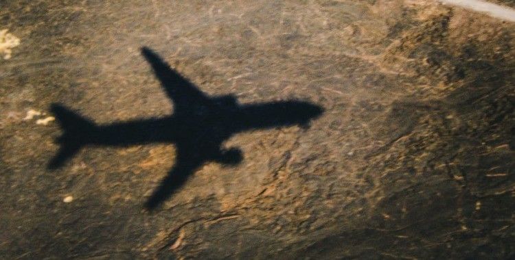 İsrail’in kalkan olarak kullandığı yolcu uçağının görüntüsü ortaya çıktı
