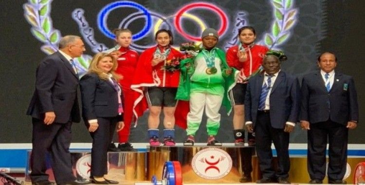 Ayşegül Çakın, Özbekistan’dan 2 madalya ile dönüyor