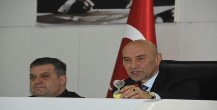 İzmir’de gergin meclis toplantısı