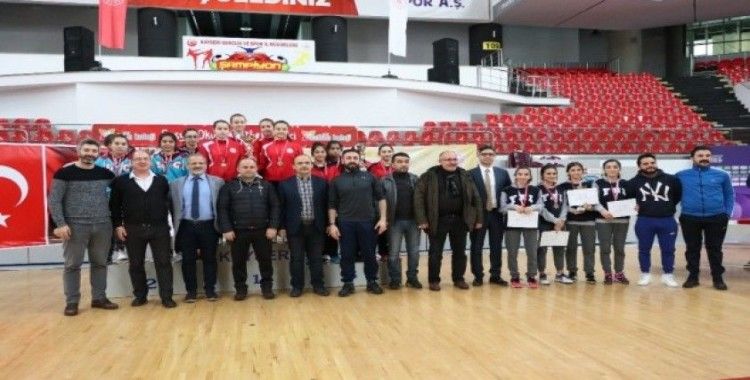 Okullar arası Gençler Masa Tenisi Türkiye Şampiyonası tamamlandı