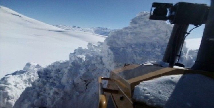 Kato’da kar kalınlığı 6 metreyi buldu