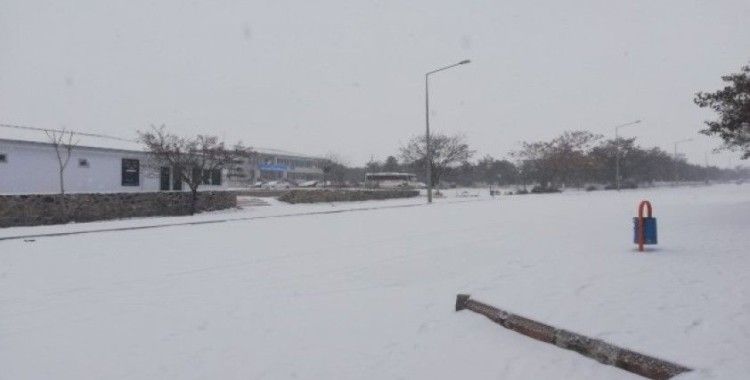 Arguvan’da kar etkili oldu
