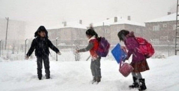 Tosya’da okullar 1 gün tatil edildi