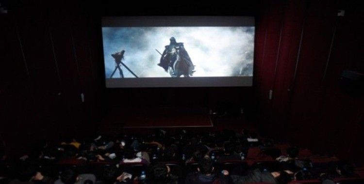 Konya’da öğrenciler sinemada tarihi yaşıyor