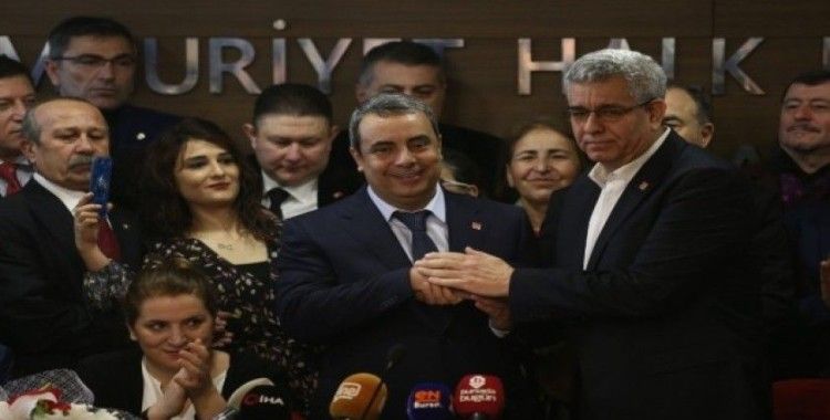CHP Bursa İl Başkanı İsmet Karaca göreve başladı
