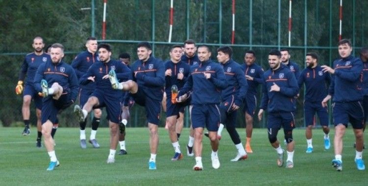 Medipol Başakşehir haftanın açılış maçında Beşiktaş'ı konuk ediyor