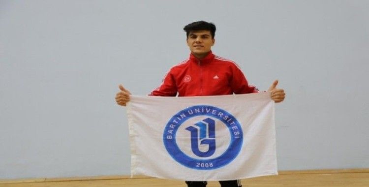 Bartın Üniversitesi öğrencisi, milli sporcu Hasan Engin, Türkiye şampiyonu oldu