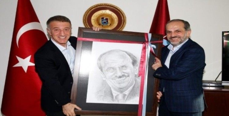 Nuri Albayrak’tan Trabzonspor’a ziyaret