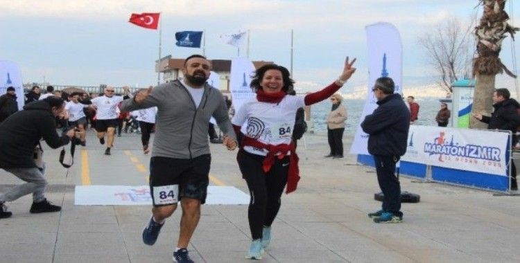 ‘Sevdiğine Koş’ yarışmasına İzmir’de büyük ilgi