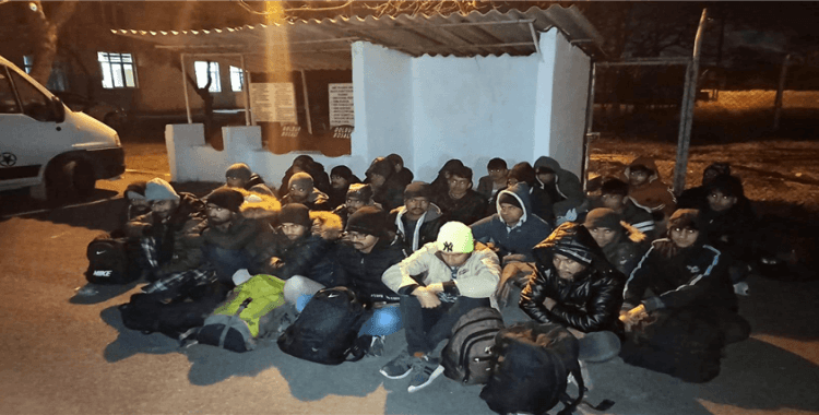 Tekirdağ'da 27 kaçak göçmen yakalandı