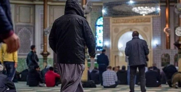 Almanya'da camiyi yakan kişiye 3,5 yıl hapis cezası