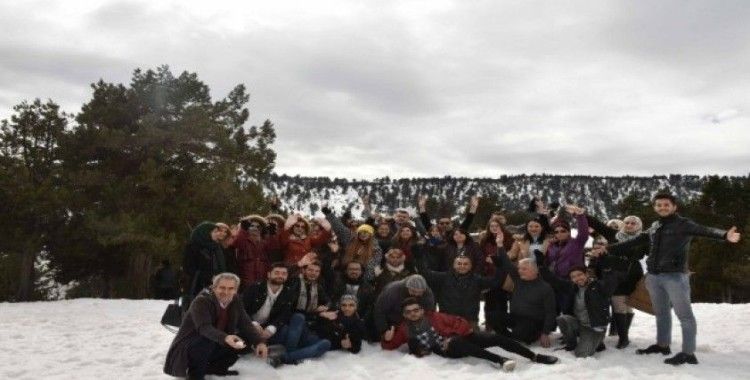 Adana’ya göçle gelenlere kar gezisi