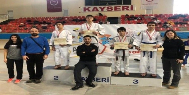 Sivas Judo takımı yarı finale çıktı