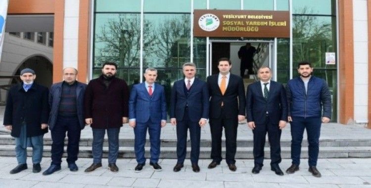 Başkan Çınar, belediye yatırımlarını gezdirdi