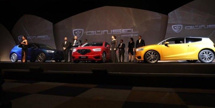 KKTC ilk yerli otomobili 'Günsel'i tanıttı