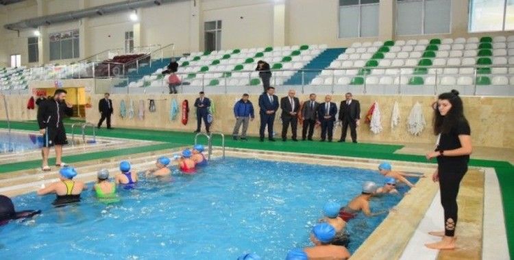 Salihli'de 'Yüzme Bilmeyen Kalmasın' projesine tam destek