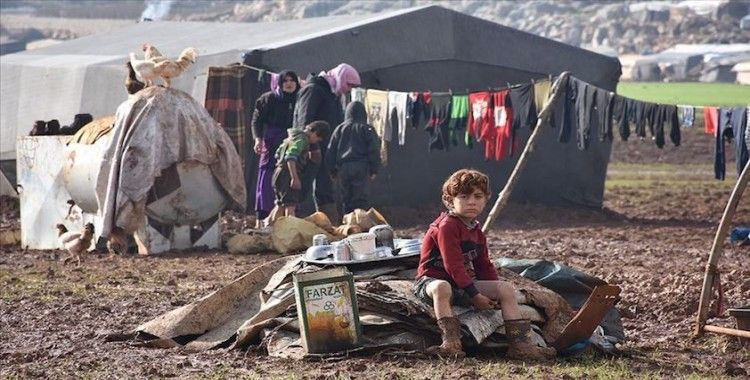 BM: Suriye'de çaresiz siviller ısınmak için giysilerini yakıyor