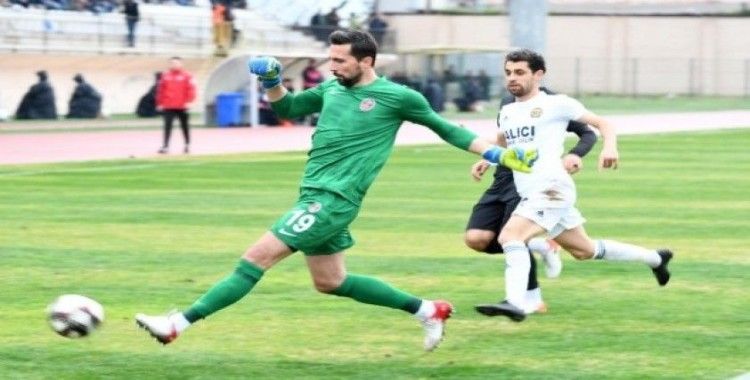 TFF 2. Lig: Tarsus İdman Yurdu: 2 - Başkent Akademi FK: 1