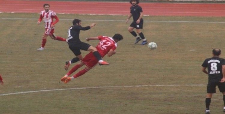 Karaman Belediyespor üç puanı 4 golle aldı