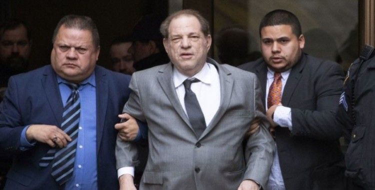 Dünyaca ünlü film yapımcısı Harvey Weinstein tecavüzden suçlu bulundu
