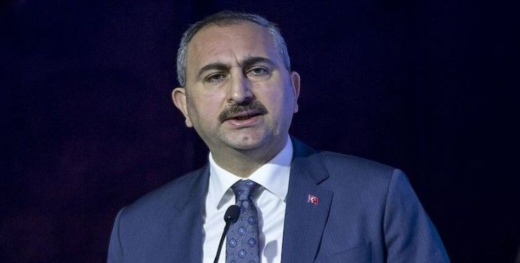 Adalet Bakanı Gül: Kimsenin yargıya haksız bir şekilde hakaret etme hakkı yok