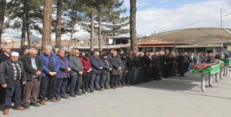 Erzincan’da İdlib şehitleri için gıyabi namaz kılındı