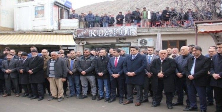 İdlib Şehitleri için Cuma Namazı sonrası dua edildi