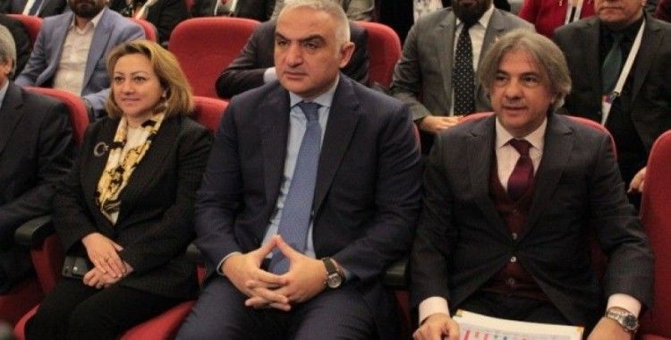 Kültür ve Turizm Bakanı Ersoy: 'Etkin kütüphane projesi, tüm kurumlara fayda sağlayacaktır'