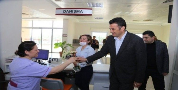 Başkan Ulutaş, sağlık çalışanlarının Tıp Bayramını kutladı