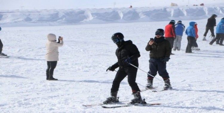Erciyes’te kar kalınlığı 90 santimetreye ulaştı