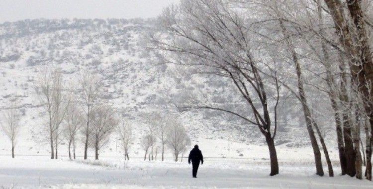 Erzincan’da Mart’ta karla mücadele