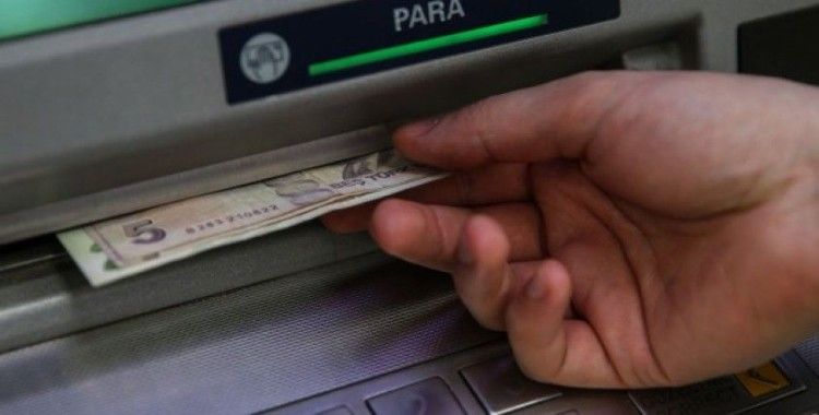 Bankalar konoravirüs nedeniyle ATM'lerden para çekme limitini artırdı