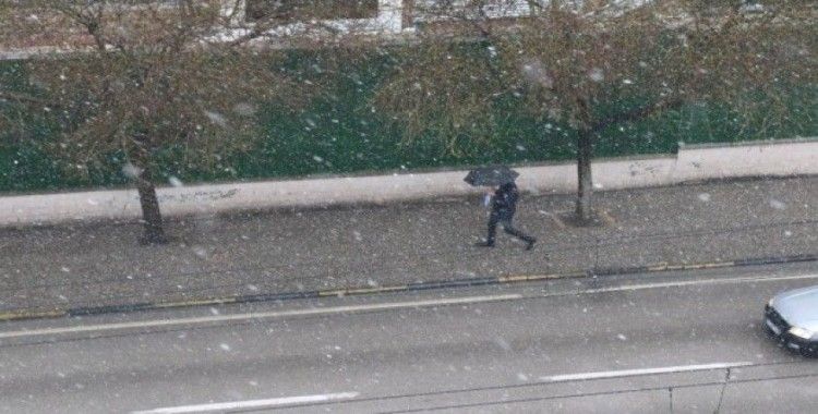 Gaziantep’te kar yağışı başladı