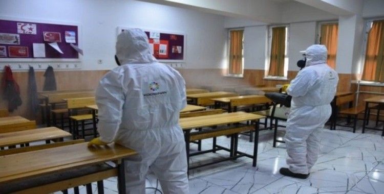 Kocasinan’da tüm kamu kurumları dezenfekte edildi
