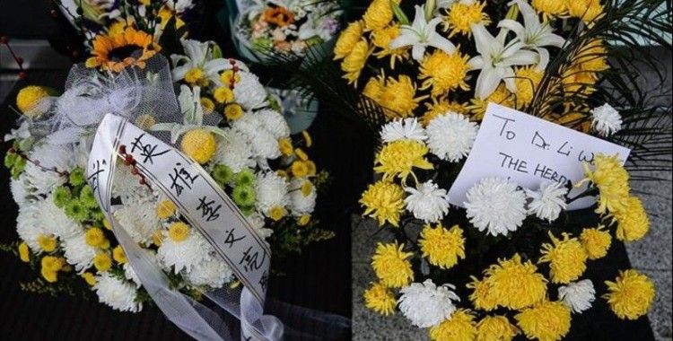 Çinli yetkililer, yeni tip koronavirüsten ölen doktor Li'nin ailesinden özür diledi