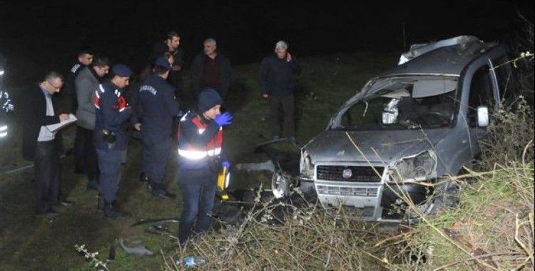 Samsun'da ticari araç ağaca çarptı: 1 ölü, 2 yaralı