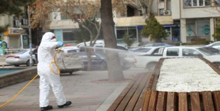 Aksaray’da oto ve hayvan pazarı dezenfekte edilip kapatıldı