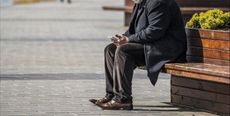 Azerbaycan'da 65 yaş üstü vatandaşlara sokağa çıkma yasağı