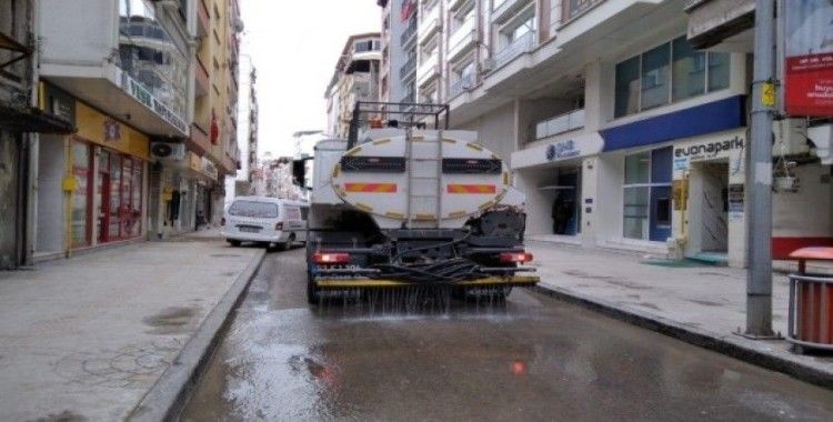 Ordu’da sokak ve caddeler yıkanıyor