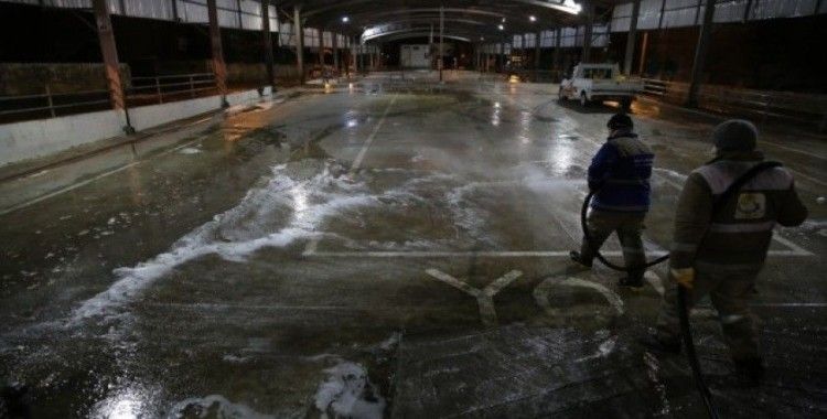 Haliliye’de pazar yerleri dezenfekte edildi