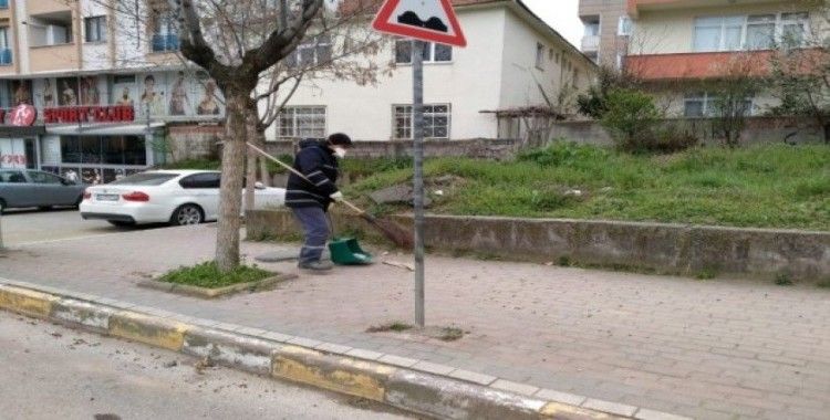 Darıca’da cadde ve sokaklar temizleniyor