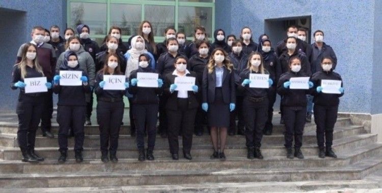 Denizli’de kadın hükümlüler günde 12 bin maske üretiyor